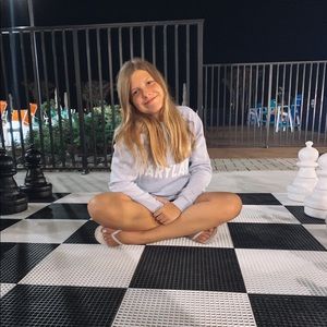 Meet your Posher, Emma